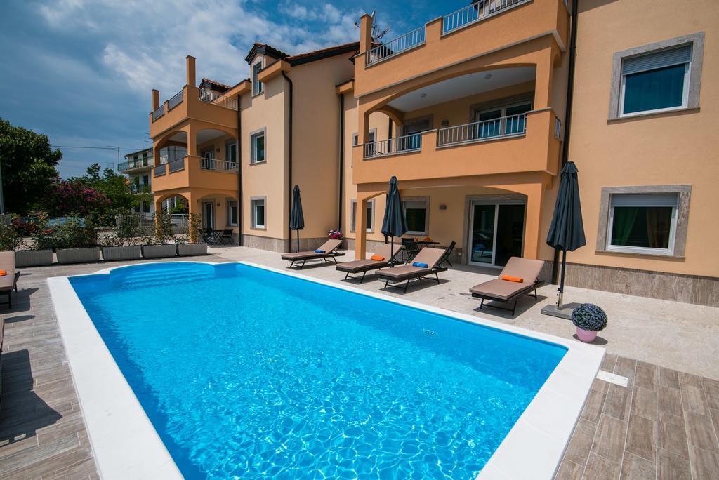 Villa Ljubica Vodice Bagian luar foto