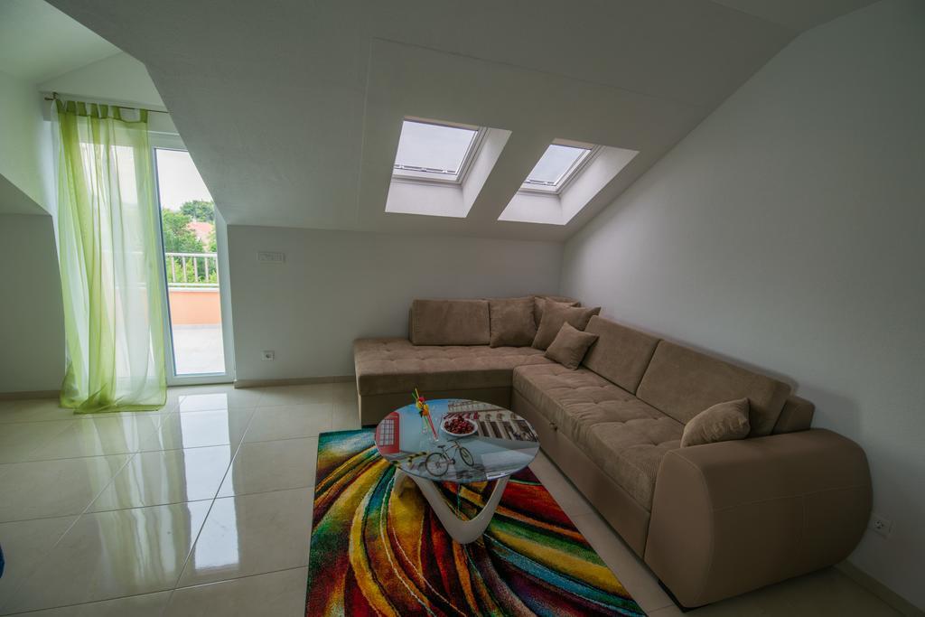 Villa Ljubica Vodice Bagian luar foto