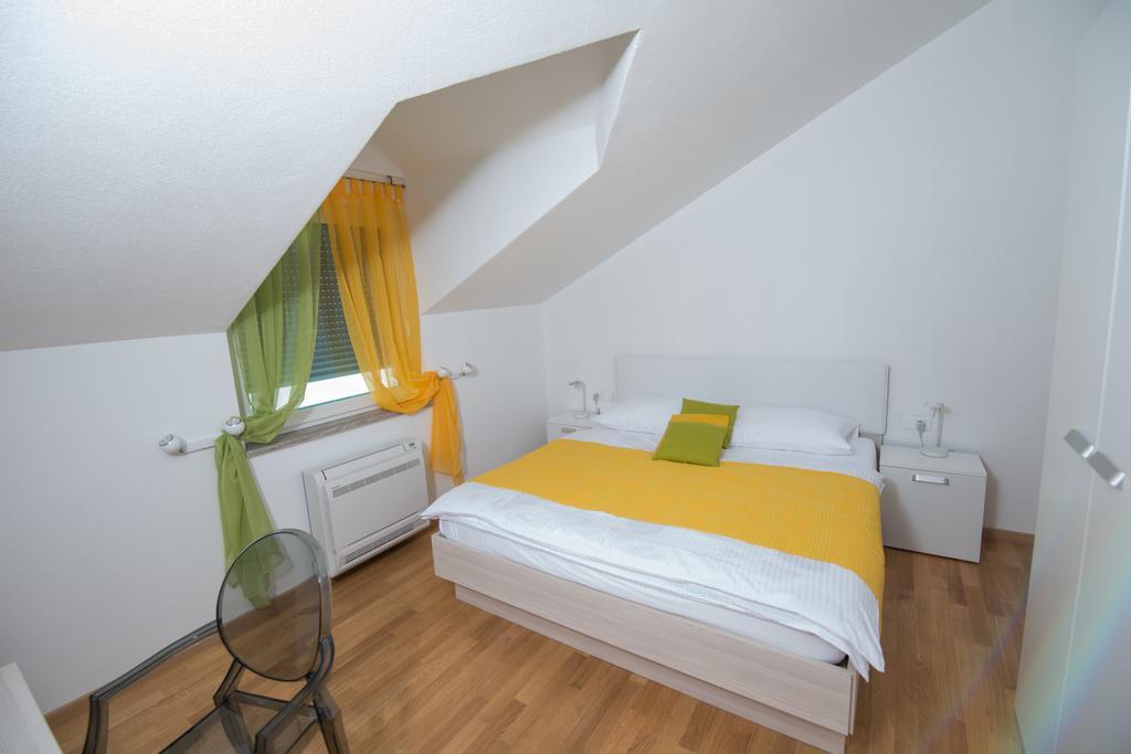 Villa Ljubica Vodice Bagian luar foto