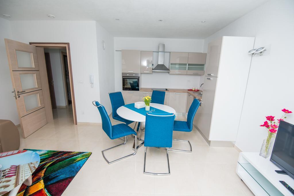 Villa Ljubica Vodice Bagian luar foto