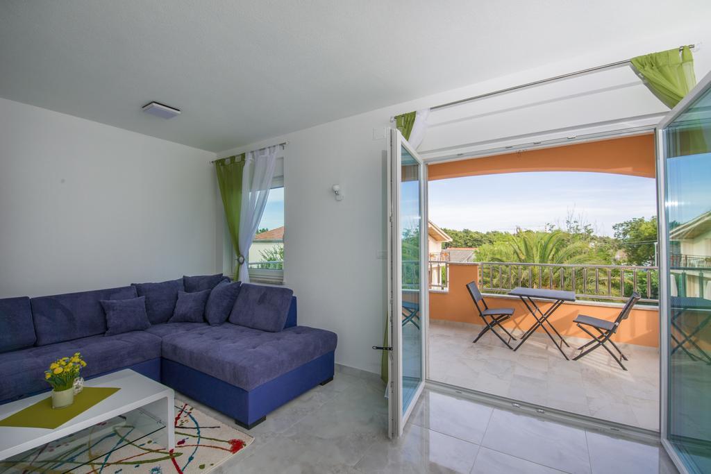 Villa Ljubica Vodice Bagian luar foto
