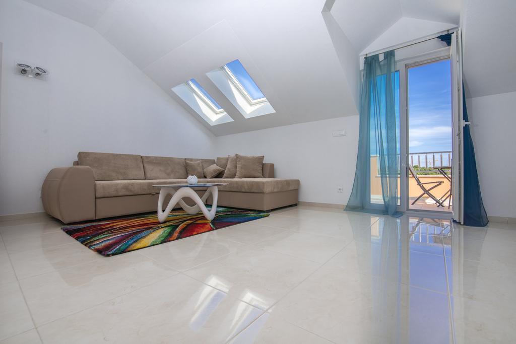 Villa Ljubica Vodice Bagian luar foto